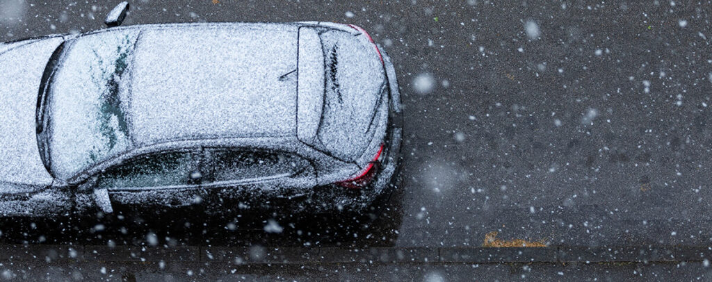 voiture sur du verglas